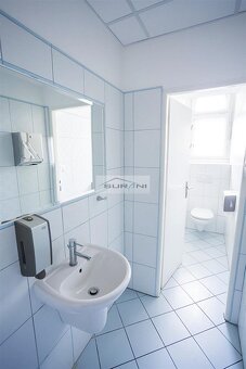 Bez Provízie RK. Voľné Kancelárie v budove na Námestí SNP. - 9