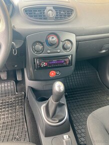 Renault clio 3 1,5 dCi 2miestne - 9