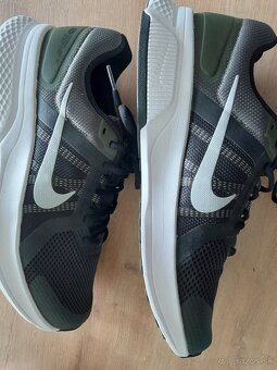 UNDER ARMOUR ,Nike,tenisky beh. - 9
