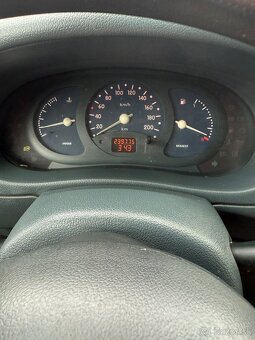 Predam pracanta Renault Kangoo 1.2 43kw benzín - 9