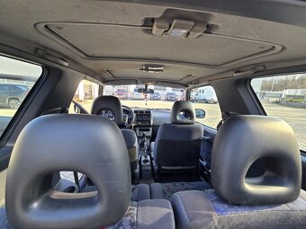 Toyota Rav4 2.0i - 9
