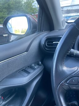 Predám Toyotu Yaris - 9