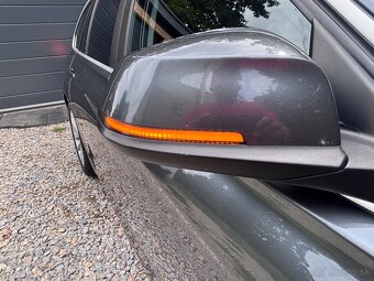 Predám BMW 320D Luxury line 140kw - 9