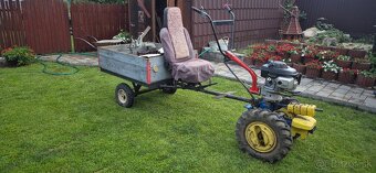 Malotraktor s vlečkou 2100€ + dohoda - 9