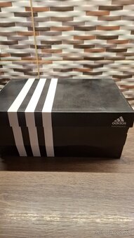 Adidas Predator - 9