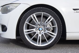BMW E92 330d xDrive 180kw AT/6 2010 - 9