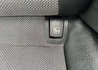Mercedes-Benz Třídy E E220d COMBI nafta automat 143 kw - 9