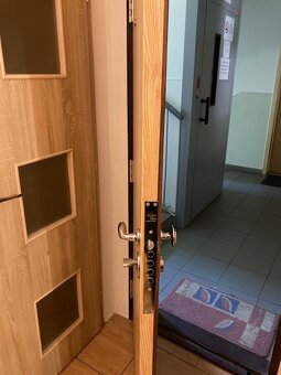 Na predaj veľký 3 izb. byt v spodnej časti Klokočiny. - 9