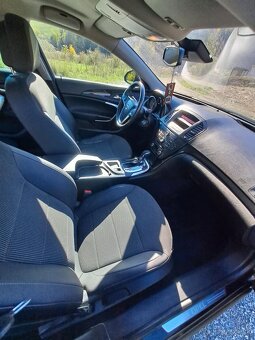 Opel insignia - 9