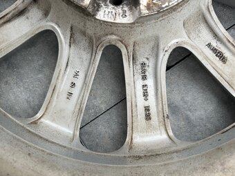 Elektróny s pneu 245/45 R18 - 9