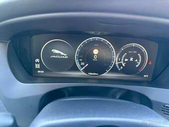 Jaguar F-Pace Combi, 221kw, Automat,odpočet DPH - 9