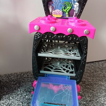 Monster high kuchyňa - 9