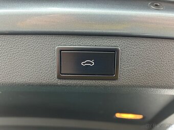 Superb Combi 2,0 TDI Style 140kW 4x4 Ťažné Top stav - 9