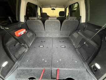 Ford Galaxy 2.0TDCI manuál - 9
