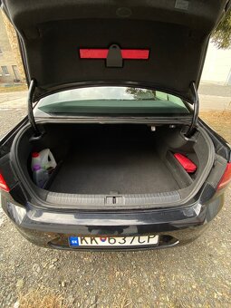 VW Passat B8 AG TDI 2.0 DSG BLUE MOTION - 9