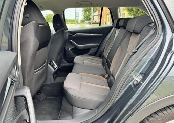 Škoda Octavia SCOUT 2.0 TDI DSG COMBI nafta automat 147 kw - 9
