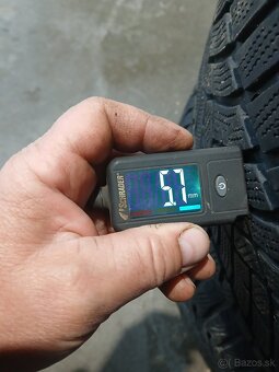 225/45r18 - 9