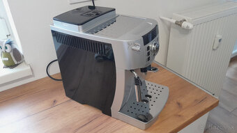 Kávovar - Delongi Magnifica S - 9