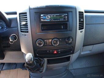 Volkswagen Crafter Dodávka 35 2.5 TDI - 9