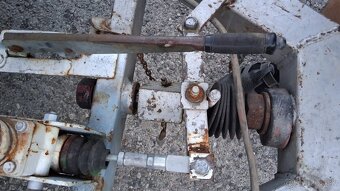 príves, vlek, vlečka, prívesný vozík - 9