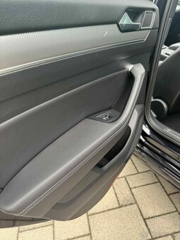 VW Passat R-line, B8 2.0 TDI / 176 kw / Panorama / 4 motion - 9