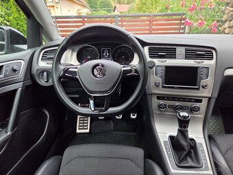 VW Golf Variant 2.0TDI 110kw R-line - 9