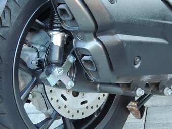 PIAGGIO MP3 400 HPE 2022 ,,B" vodičák 8tis.km - 9