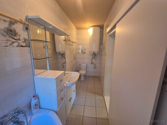 Predaj 2 izbový dom Valaská Belá pozemok 605 m2 - 9