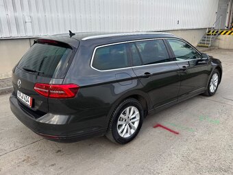 Volkswagen Passat 2.0 TDI 110kw ACC - 9