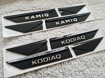 ČIERNE Nápisy s chrómovymi pismenami pre ŠKODA Modely - 9