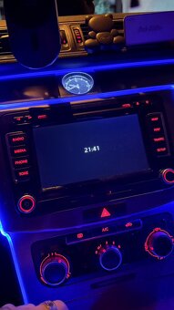 Predám autorádio RNS 510 - 9