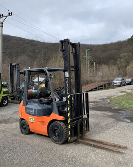 Toyota 42-7FGF18, LPG, bočný posuv, iba 3852 mth - 9
