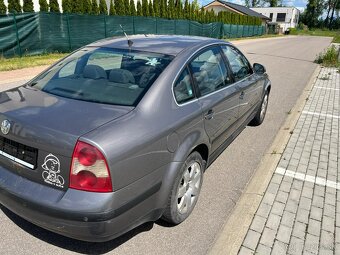 Volkswagen Passat 1.9 TDI Business - 9