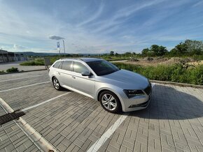 Škoda Superb Combi 1.6 TDI Ambition DSG - 9