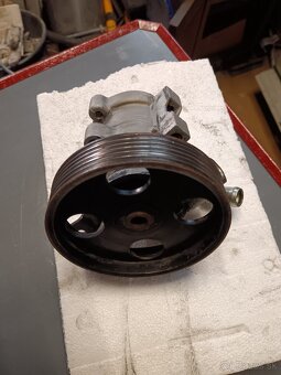alternátor , palivové a servo čerpadlo xsara - 9