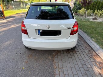 Skoda fabia 1.4 16v - 9
