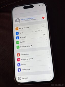IPhone 16 Pro max 1GB - 9