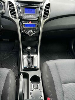 Hyundai i30 CW 1.6i MPI 16V DOHC Comfort 6st. A/T - 9