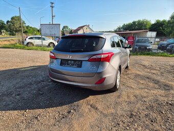 Hyundai i30 cw - 9