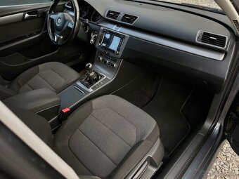 Volkswagen Passat Variant 1.6 TDI BMT Comfortline - 9