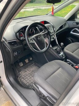 Opel Zafira Tourer - 9