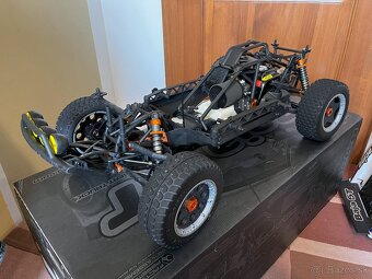 HPI Baja 5T 1:5 - RC model na benzín - 9