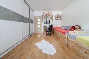 • Pekný 3 izbový byt • Hemerkova ulica  • KVP - 9