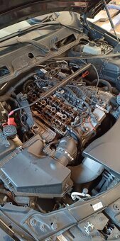 BMW 318d - 9