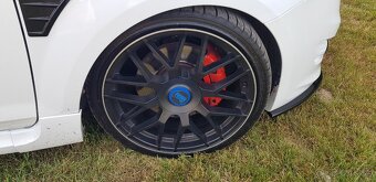 Ford Focus 2.5 ST - 9