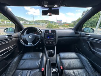 Volkswagen Golf - 9
