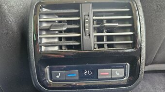 Volkswagen Passat Variant 2.0 TDI 190k BMT R-Line Highline - 9