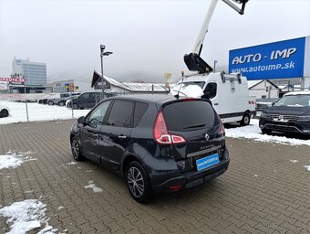 Renault Mégane Scénic - 9