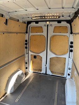 Mercedes Sprinter Vysoká výbava - 9