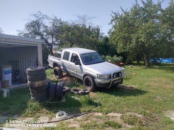 Mazda B2500 - 9